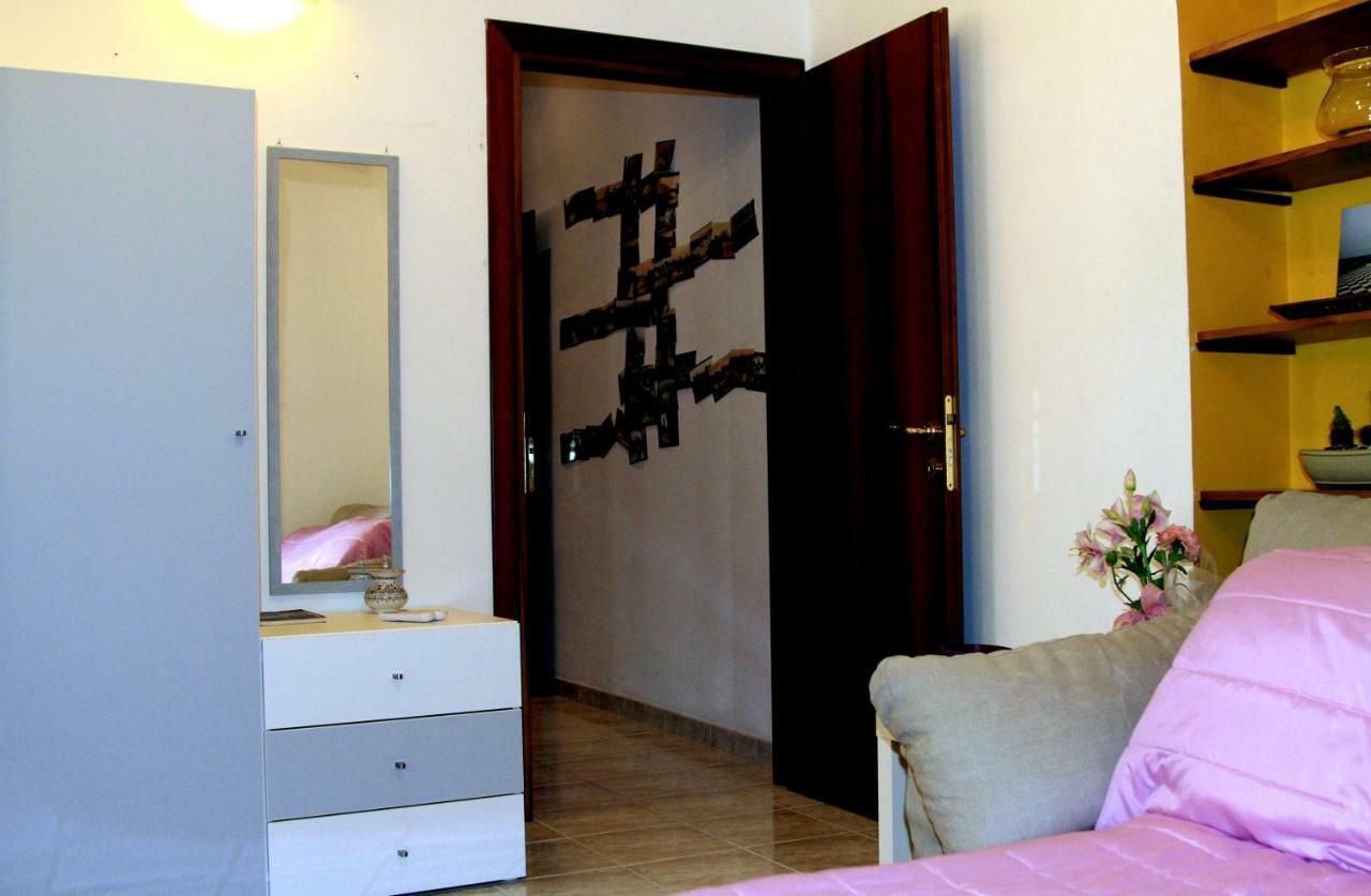Mandruchello'S Apartment Rome Bagian luar foto